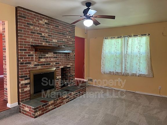 4th image of 49 Scarborough Ct