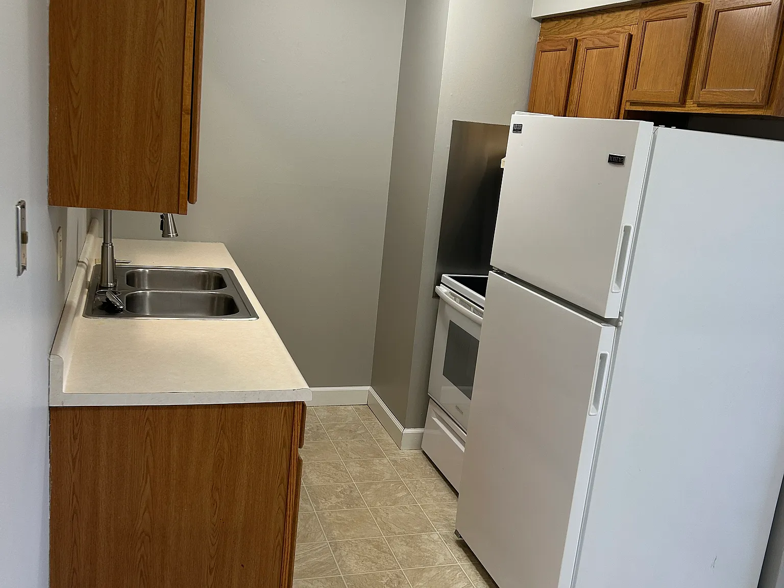 1 bed, 700 sqft, $825 — Photo 3