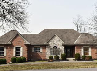 99 Blossom Ln, Southgate, KY 41071