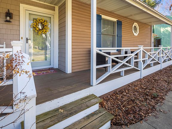 4th image of 16344 Blossom Ln