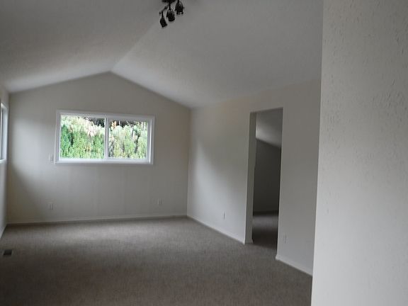Master bedroom & bonus room