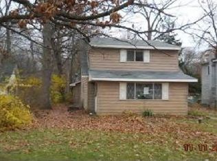 1472 Wren St, Wixom, MI