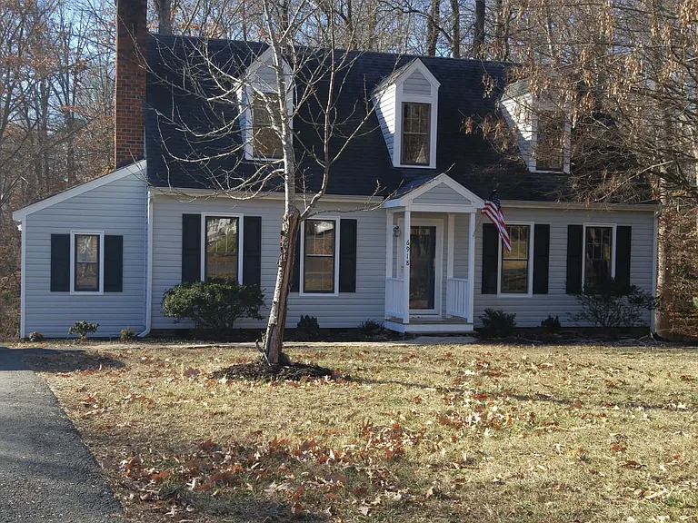 6918 Sika Ln — Photo 1