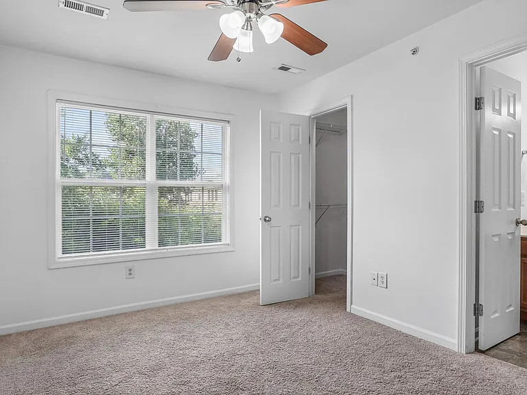 4006 Clinton Ln — Photo 18