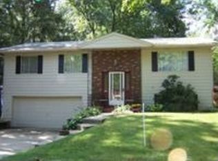 263 Nutwood Dr, Tallmadge, OH