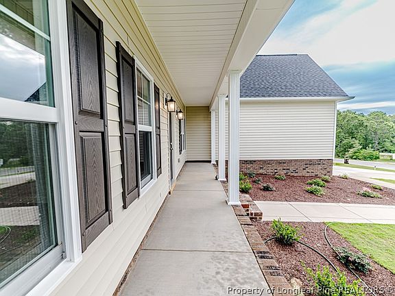 4th image of 46 Poplar Dr