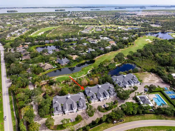 2340 SW Water Oak Court #211, Vero Beach, FL 32962