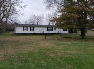 877 Harsh Ln, Castalian Springs, TN 37031