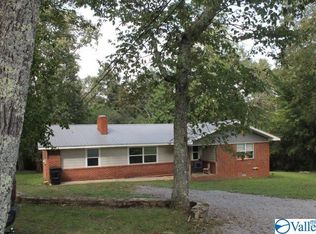 3206 Desoto Pkwy NE, Fort Payne, AL 35967
