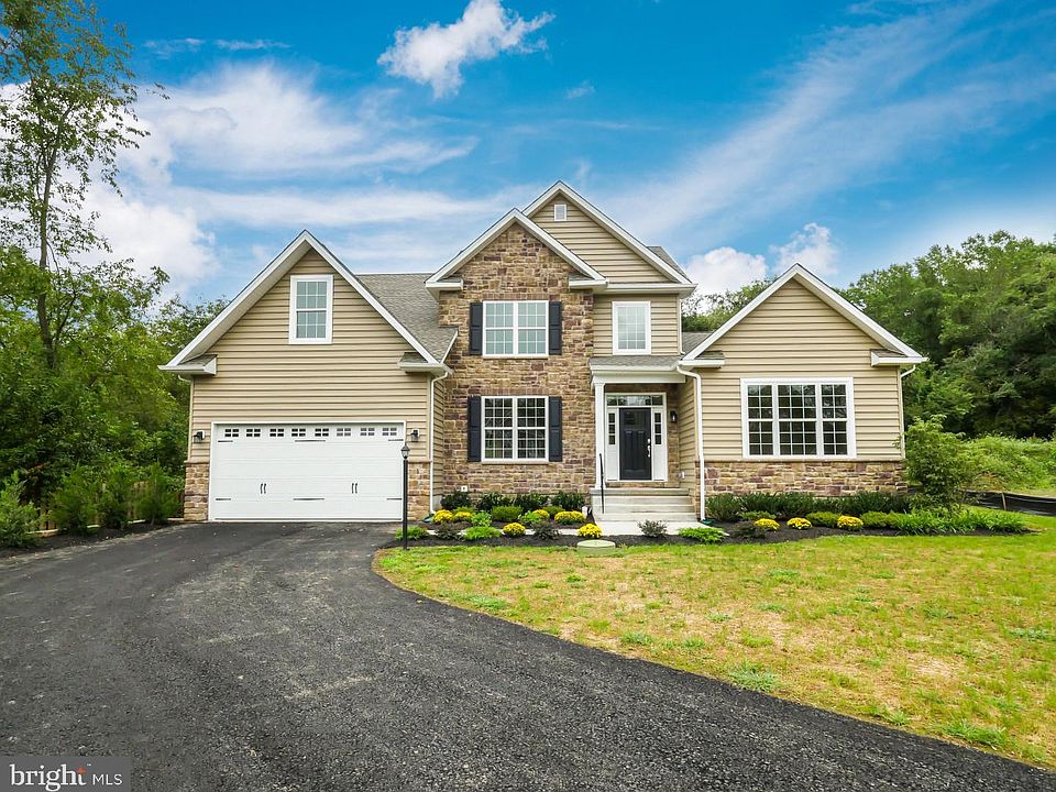 1st image of 6608 Ferry Rd