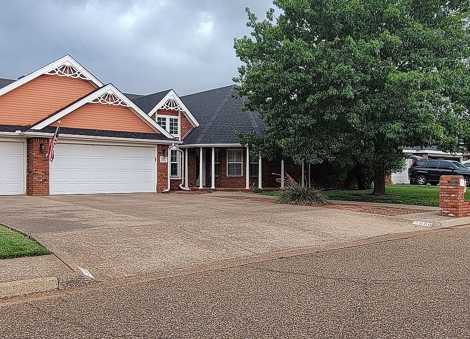 1st image of 608 Jeanie Dr