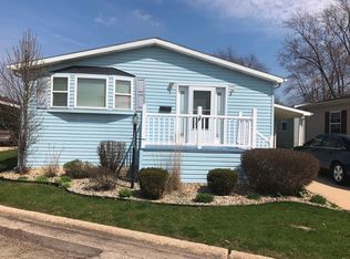 1045 Richard Rd, Elgin, IL 60123