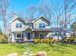 48 Nimitz St, Huntington, NY 11743