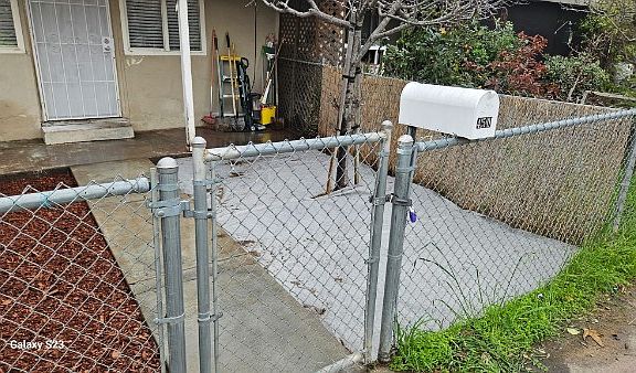 5th image of 450 E Alameda St #Na