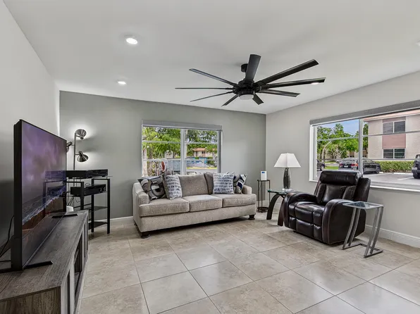 9 NE 19th Court #C112, Wilton Manors, FL 33305
