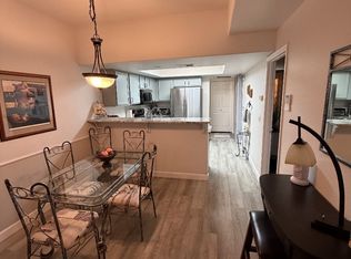537 S Delaware Dr Unit 102, Apache Junction, AZ 85120