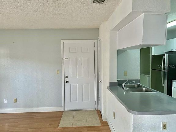 5th image of 2550 N Alafaya Trl APT 6100