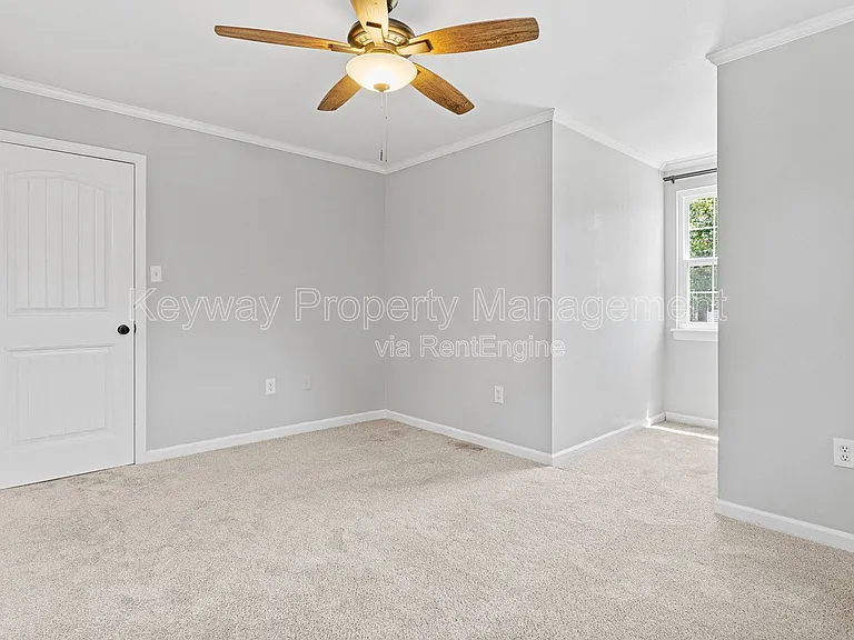 329 Lamplighter Ln — Photo 10