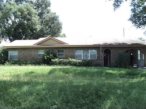 1st image of 129 E Woodland Dr