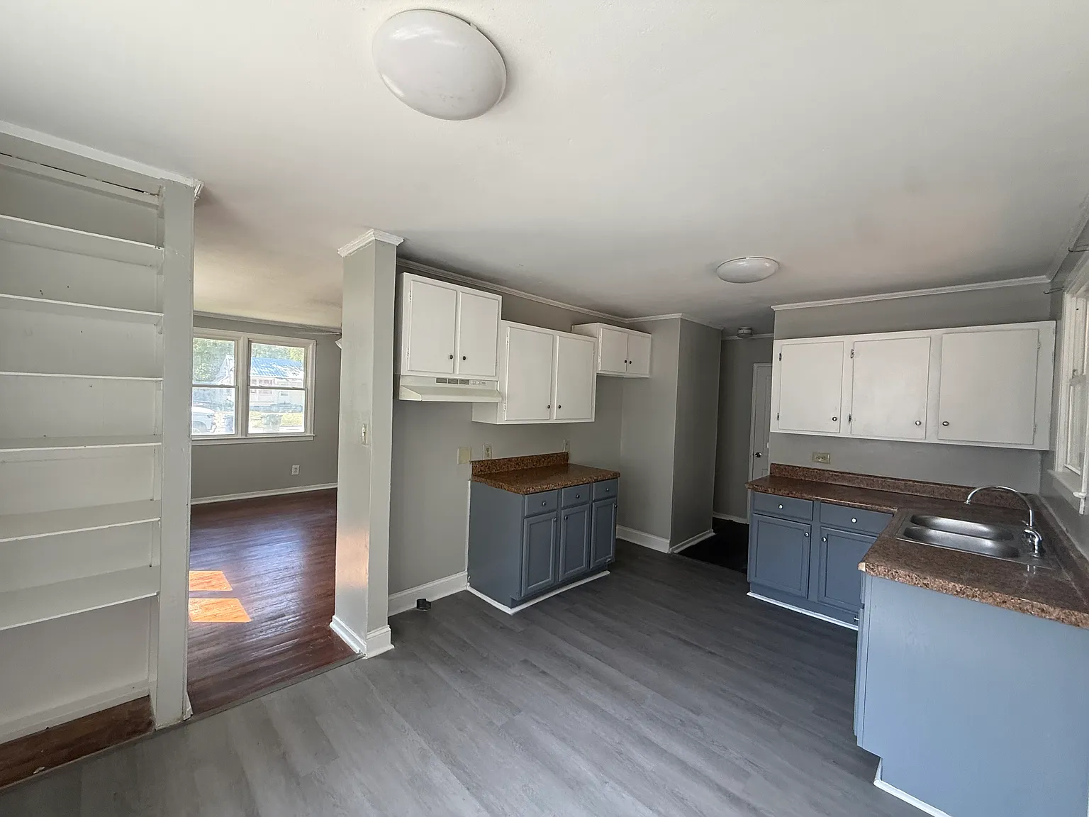 3 bed, 975 sqft, $900 — Photo 3