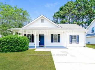 1350 N Hampton Dr, Hampton, GA 30228