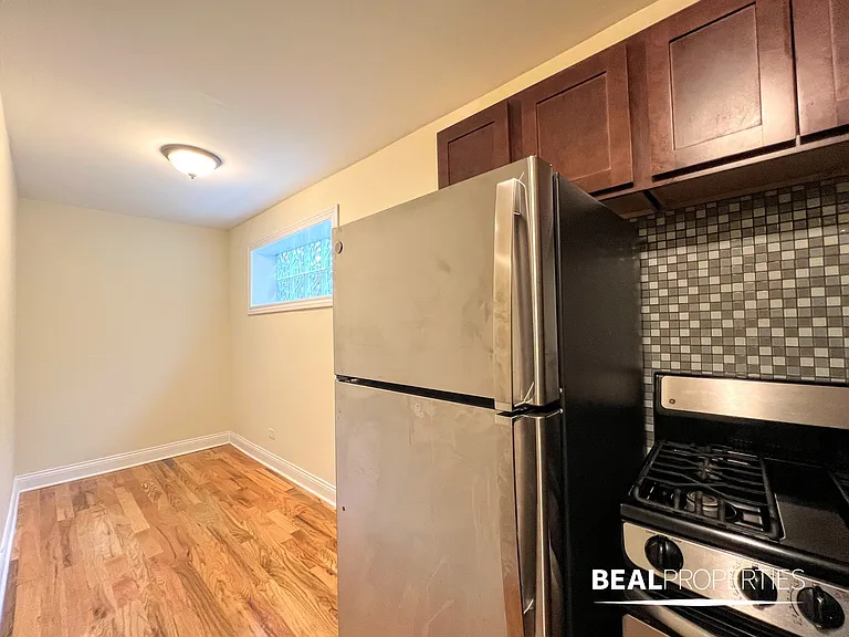 555 W Arlington Pl #409 — Photo 5