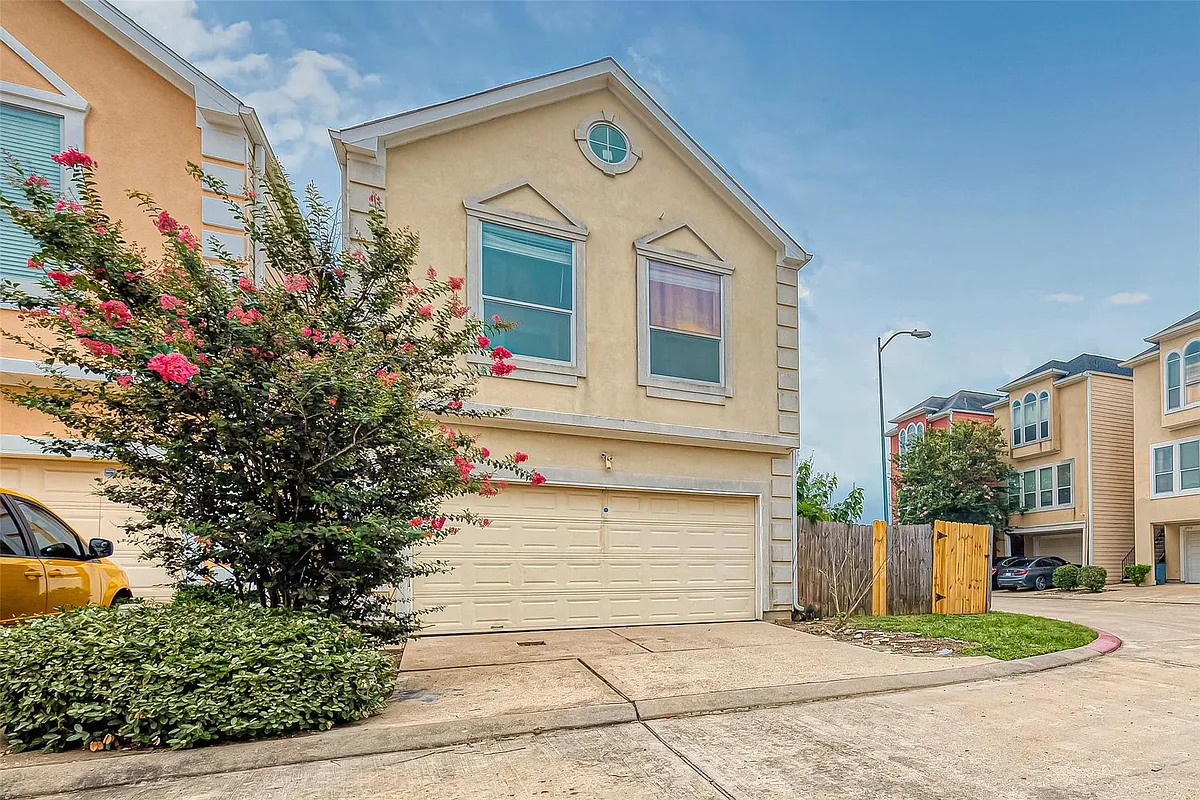 Building Photo - 10355 Panther Point Dr