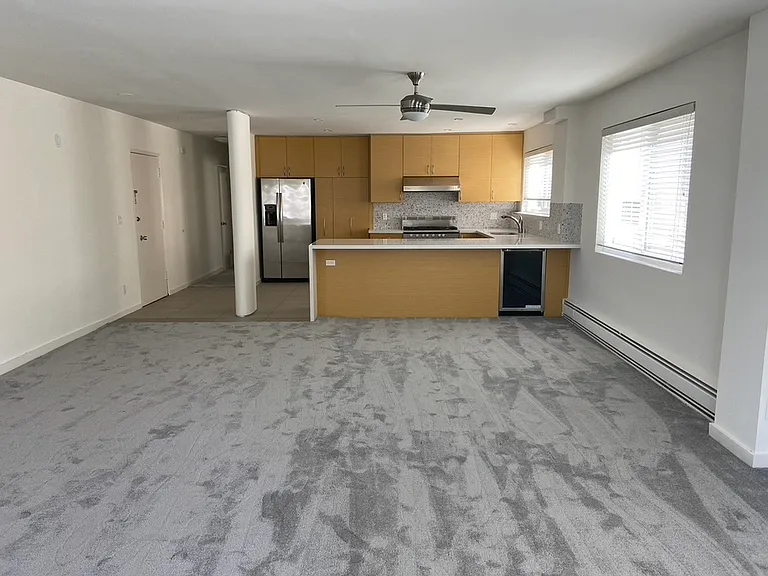 10655 Wilshire Blvd — Photo 5