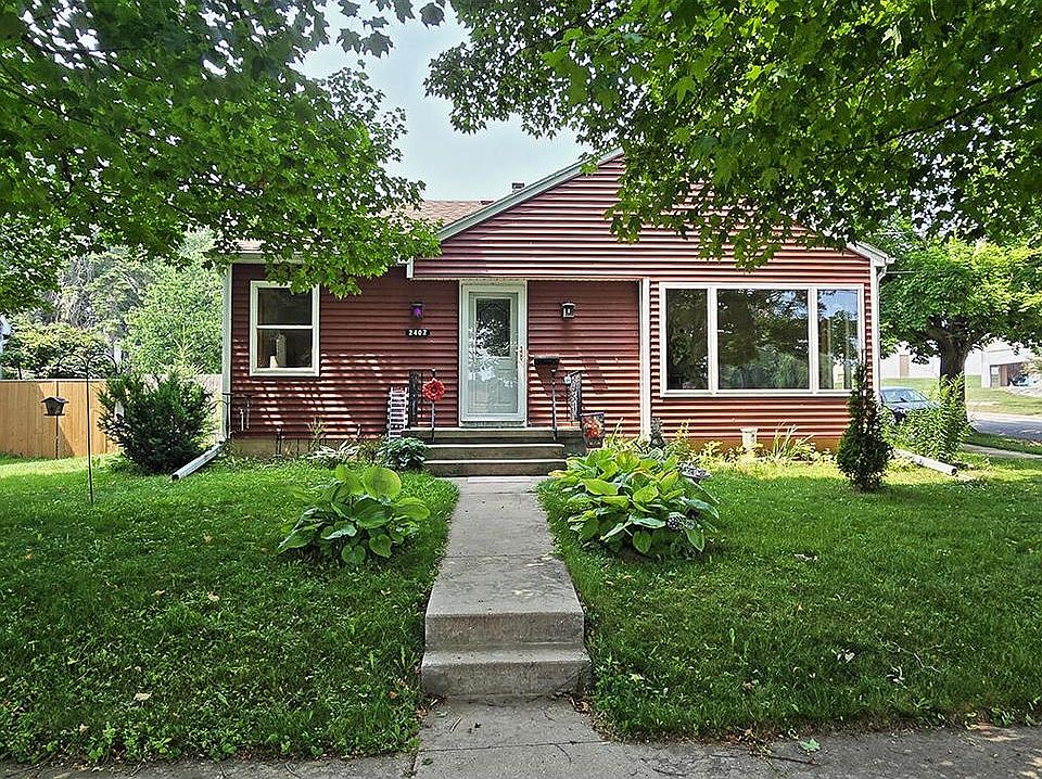 1st image of 2402 S 9th STREET