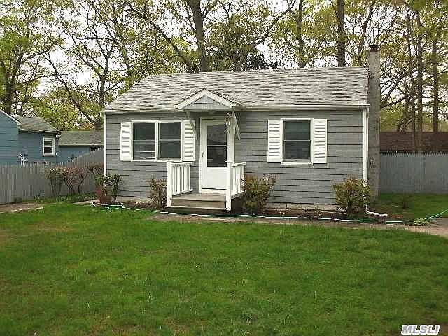 1st image of 300 Lake Dr