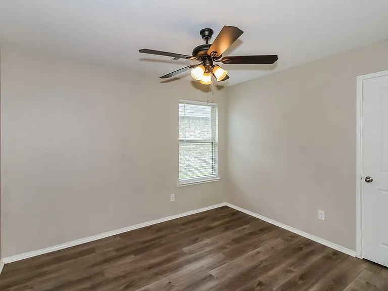 8102 Rose Petals Ln — Photo 13