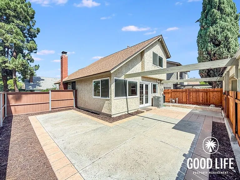 10628 Porto Ct — Photo 19