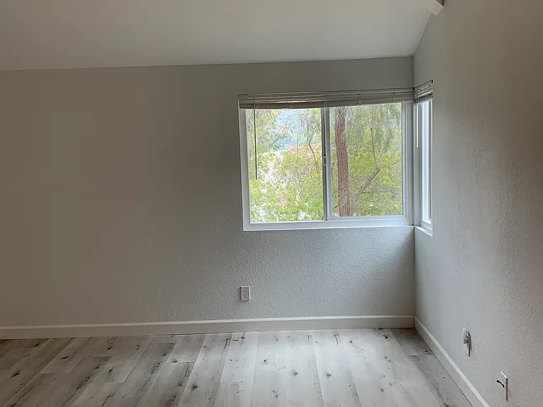 518 San Nicholas Ct — Photo 9