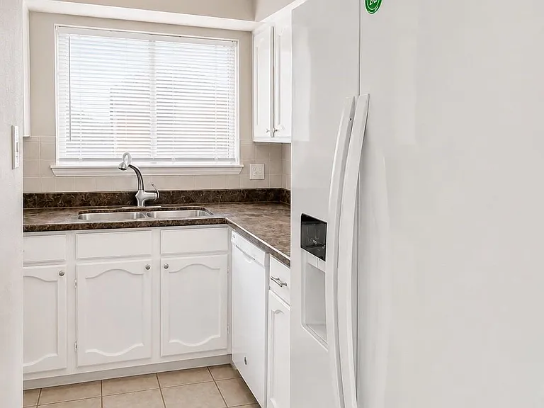 7854 Green Lawn Dr #7854 — Photo 7