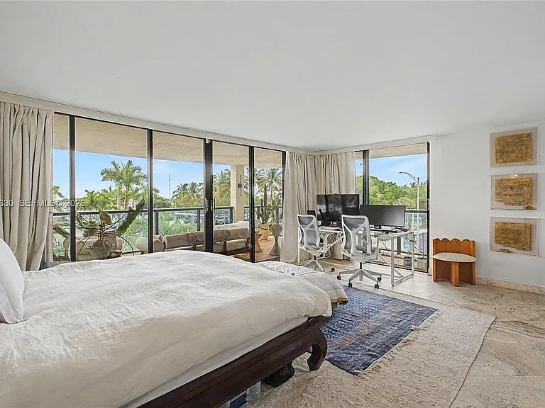 2575 Brickell Bay Dr #4A — Photo 9