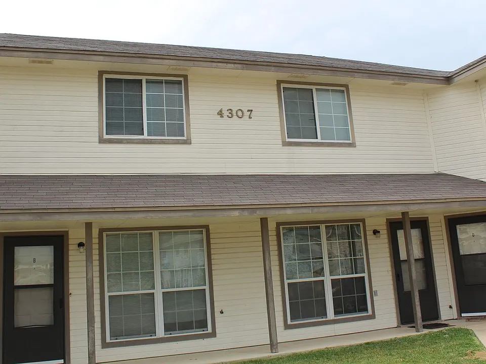 4307 Mattie Dr