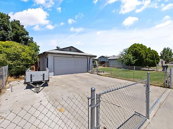 3rd image of 4212 W Whitendale Avenue