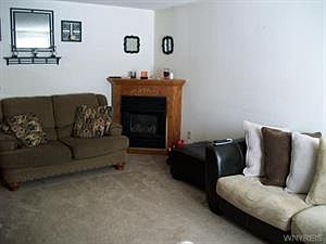 4th image of 488 Wallace Ave