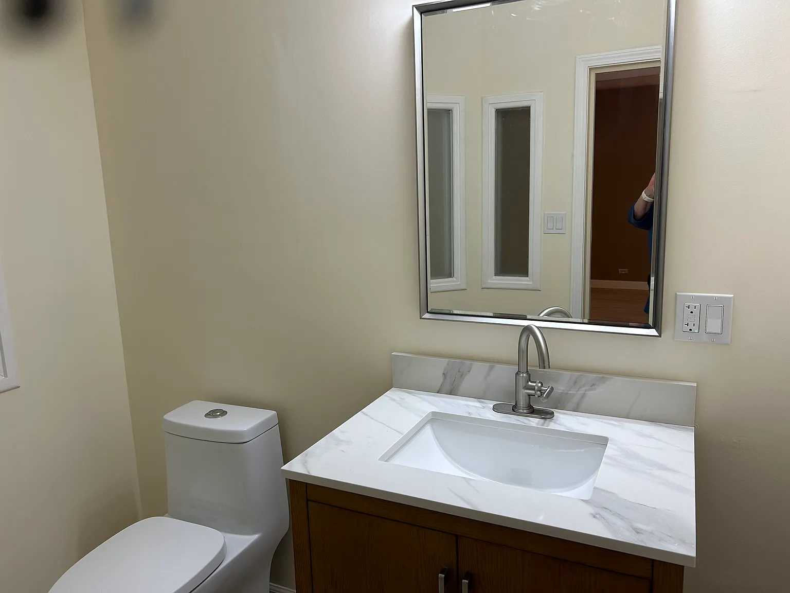 1 bed, 1.5 bath, 1800 sqft, $2,600 — Photo 3
