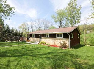 9240 Gorst Rd, Mazomanie, WI 53560