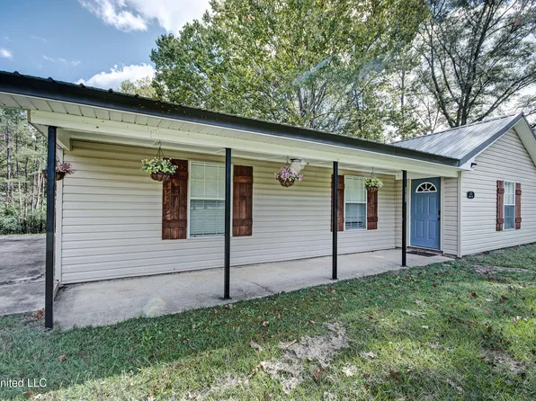 1731 White Rd, Florence, MS 39073