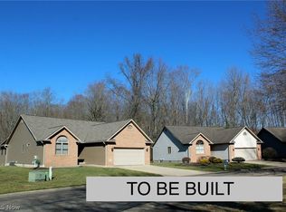 39 Lucretia Ln, Columbiana, OH