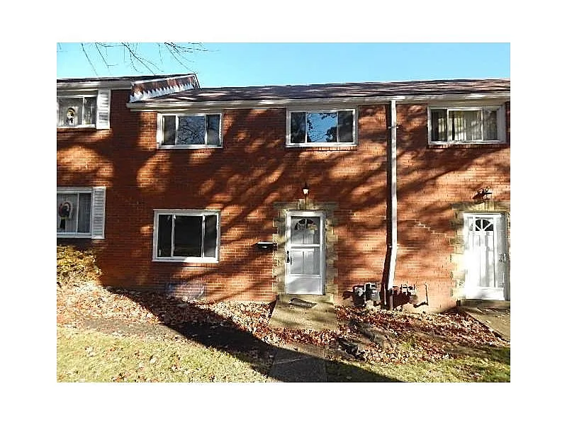 217 Macassar Dr photo 1
