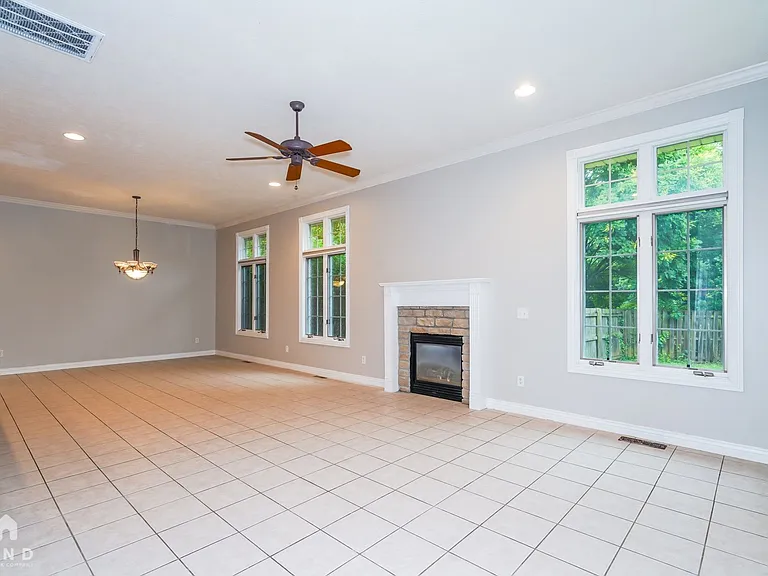 3253 Kickapoo Ave — Photo 5
