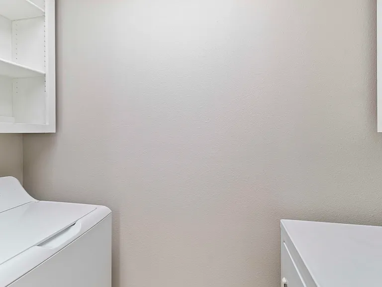 701 Balcones Dr #E — Photo 26
