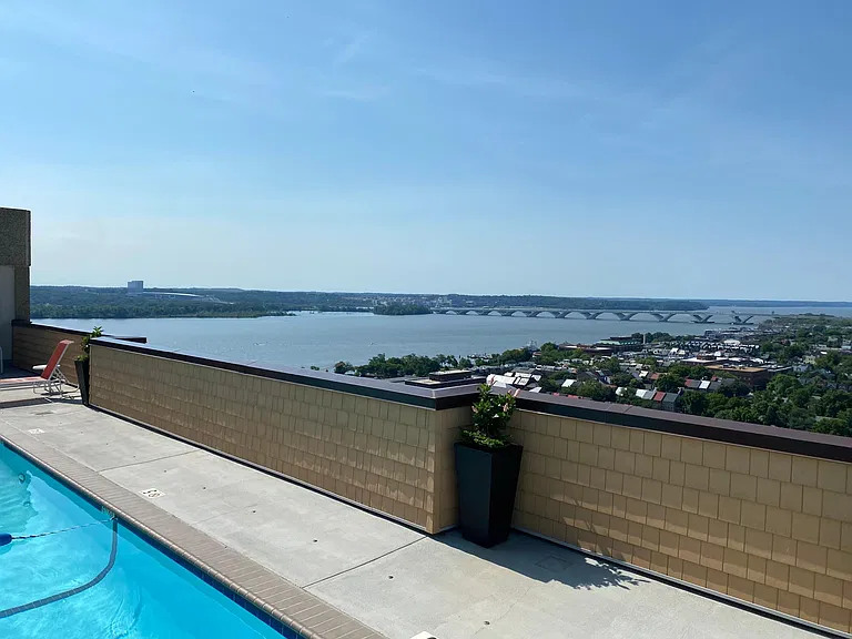 400 Madison St #403 — Photo 5