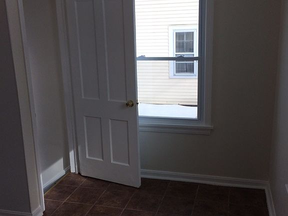 Kitchen/breakfast nook