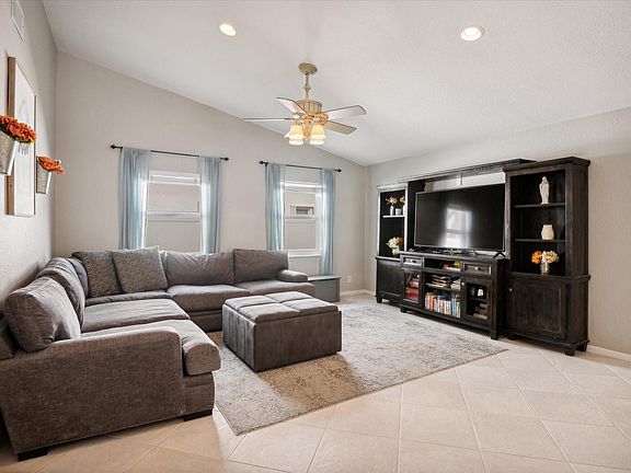 5th image of 1360 NW 99th Avenue