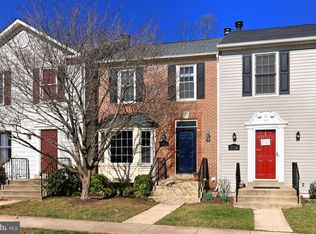 3736 Farmland Dr, Fairfax, VA 22033