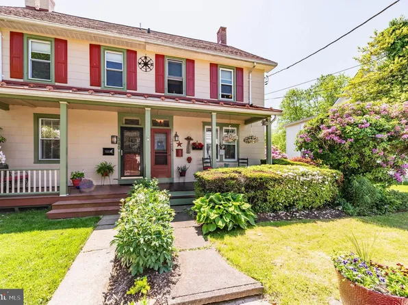 342 Lawn Ave, Sellersville, PA 18960